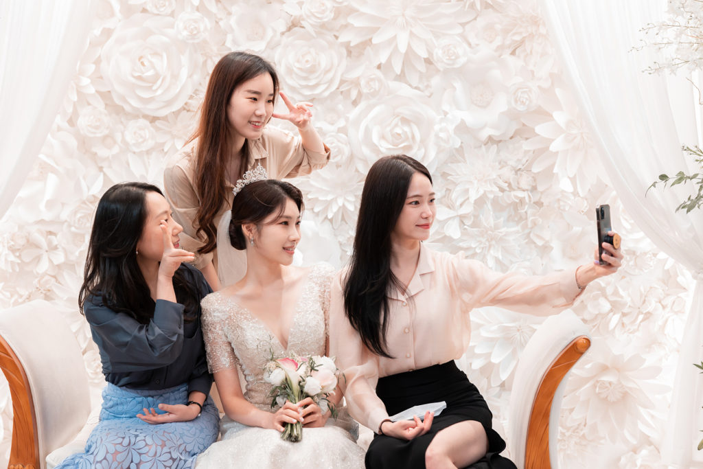 신부대기실 친구