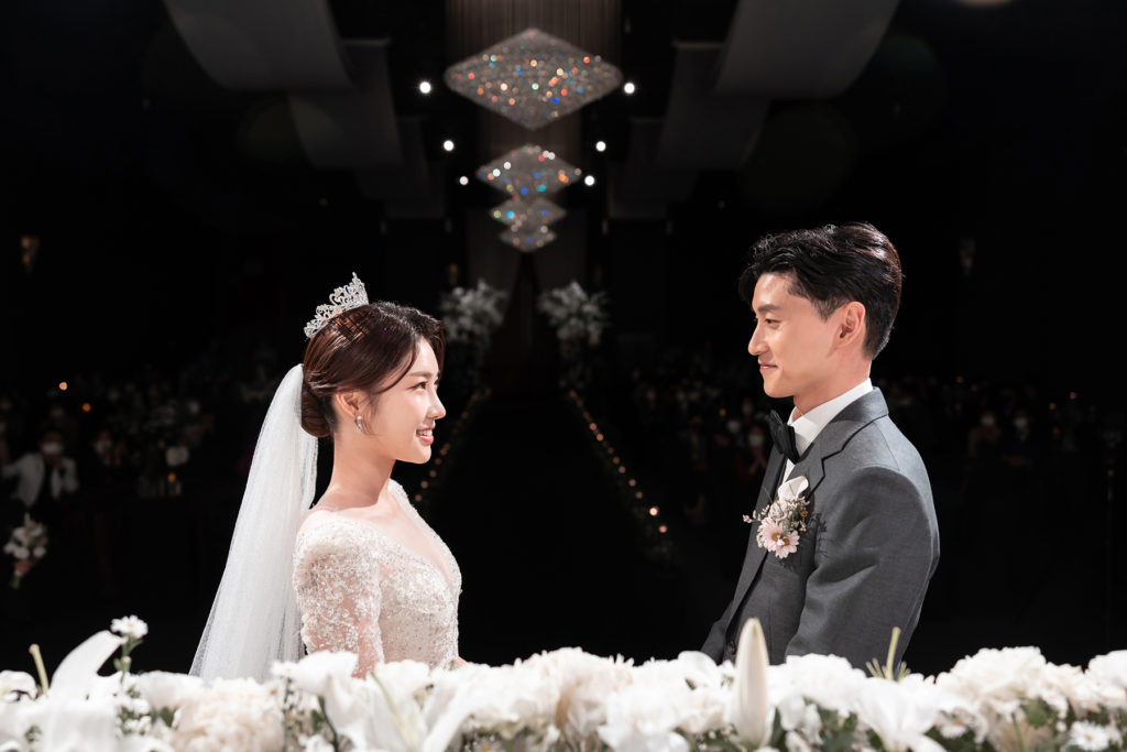 결혼식 예물교환 풀샷